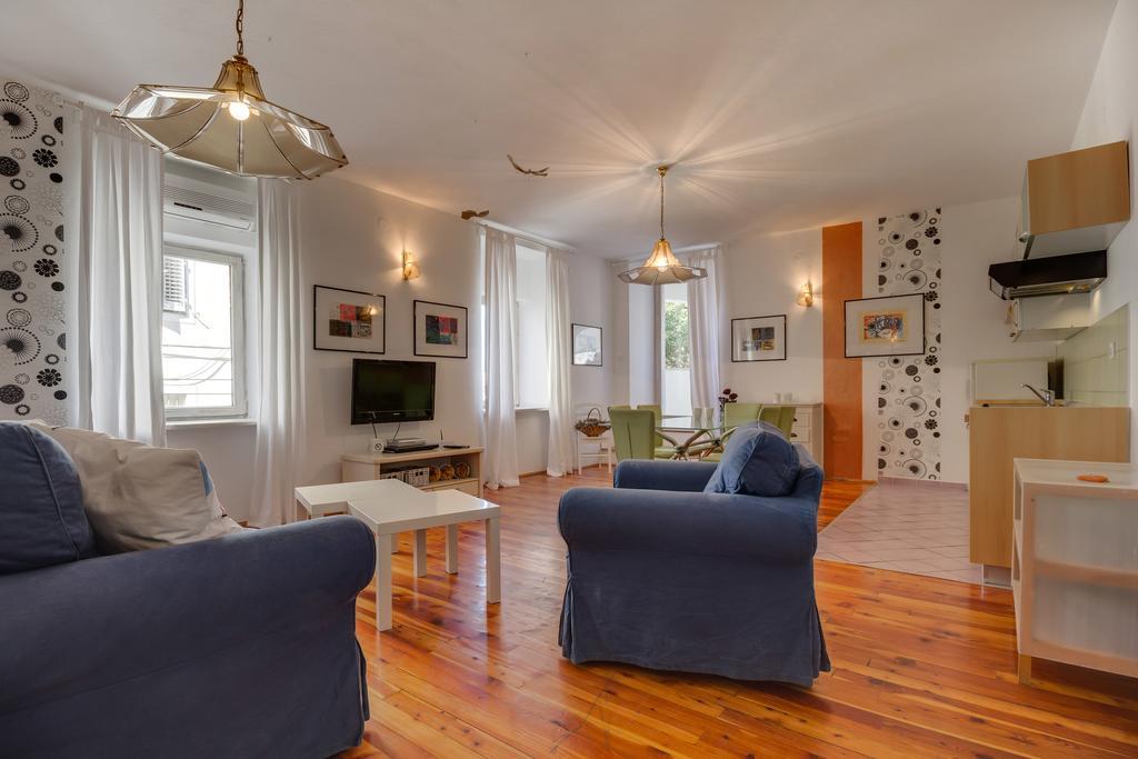 Apartments Mandarina Mali Lošinj Cameră foto